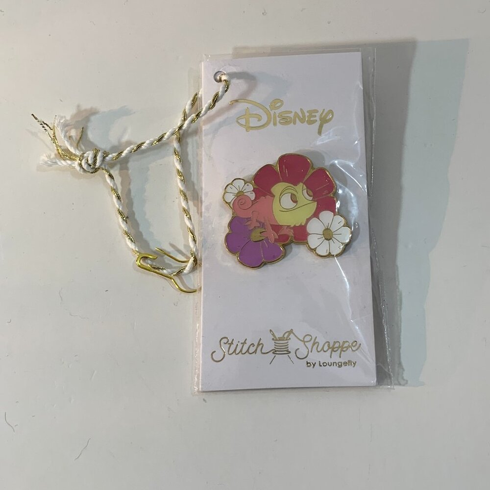 Loungefly Disney Stitch Shoppe Pascal With Flowers Pin New